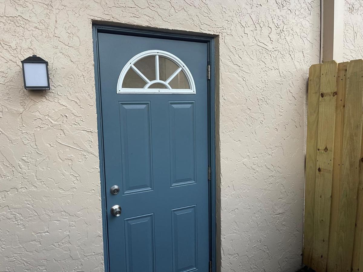 Adorable Suite In Tampa. Εξωτερικό φωτογραφία