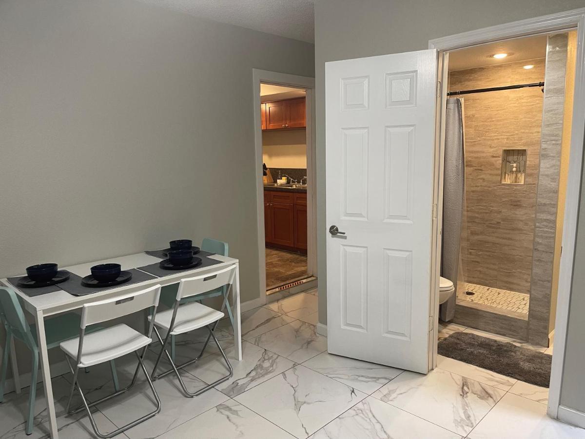 Adorable Suite In Tampa. Εξωτερικό φωτογραφία
