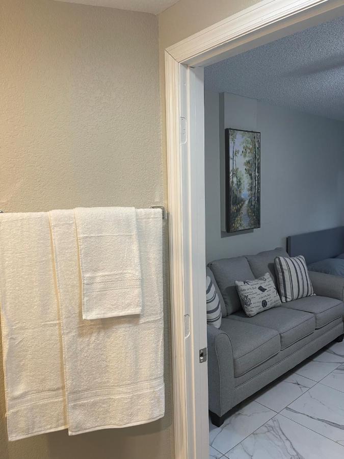 Adorable Suite In Tampa. Εξωτερικό φωτογραφία